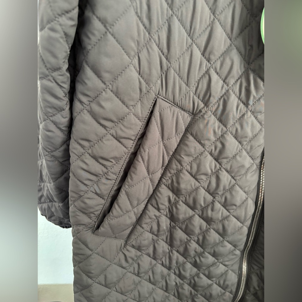Bernardo Women's Environmentally-Conscious Titan-Grey-Black Quilted Swing Jacket - Picture 6 of 11